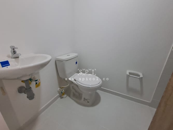 Apartamento de 2 alcobas en venta en Bello, 75 m² · foto 8 de 12