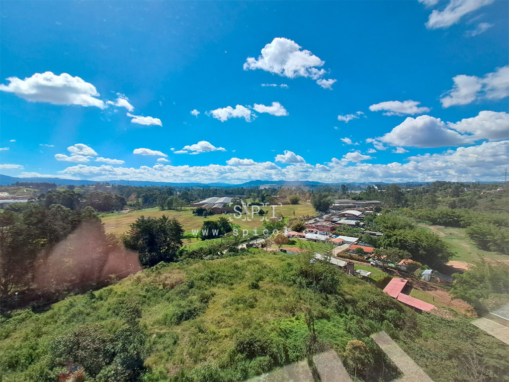 Apartamento en arriendo en Cimarronas, Rionegro · foto 4 de 17