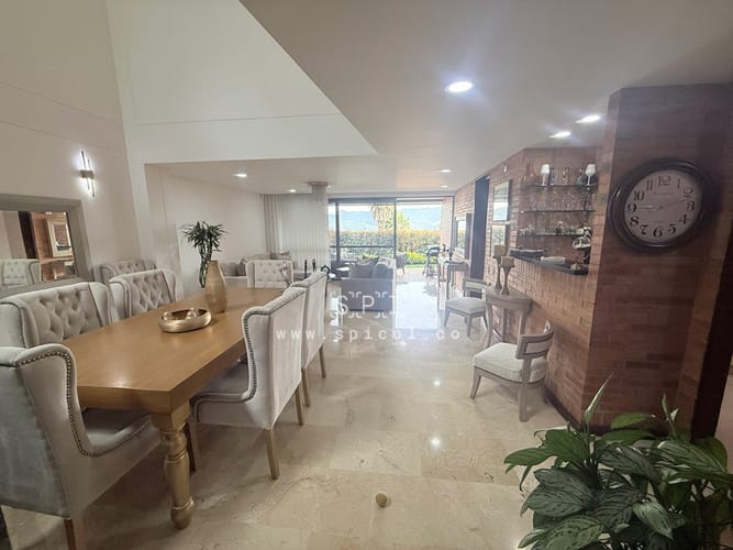 Casa de 4 alcobas en venta en Altos Del Poblado, Medellín, 350 m² · foto 4 de 24