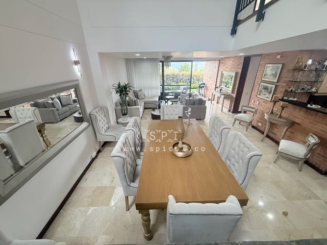 Casa de 4 alcobas en venta en Altos Del Poblado, Medellín, 350 m² · foto 9 de 24