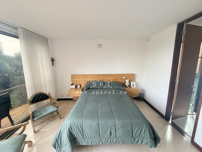 Casa de 4 alcobas en venta en Altos Del Poblado, Medellín, 350 m² · foto 14 de 24