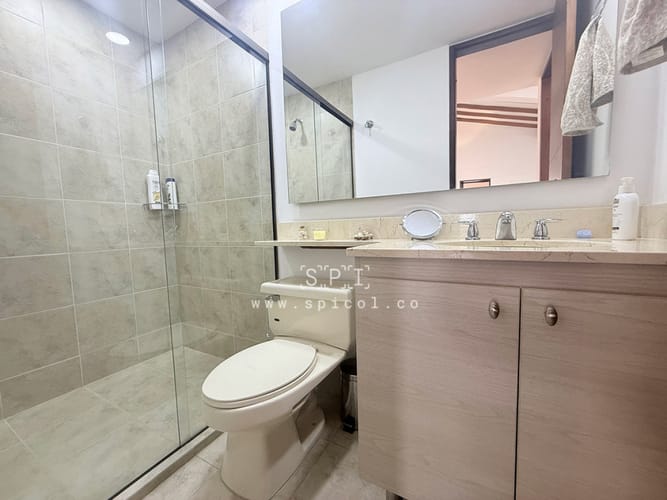 Casa de 4 alcobas en venta en Altos Del Poblado, Medellín, 350 m² · foto 17 de 24