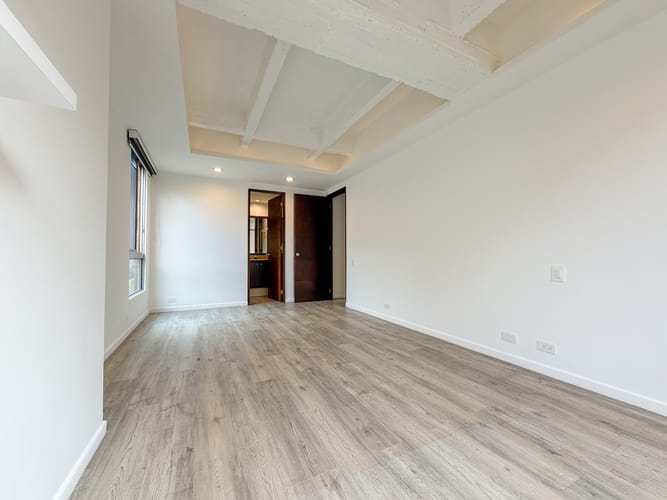 Apartamento de 2 alcobas en venta en Las Lomas, Medellín, 84 m² · foto 3 de 12