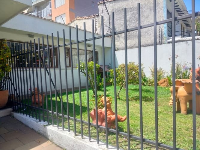 Casa de 4 alcobas en venta en Los Cedros, Bogotá, 405 m² · foto 4 de 24