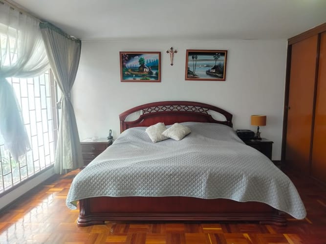 Casa de 4 alcobas en venta en Los Cedros, Bogotá, 405 m² · foto 10 de 24