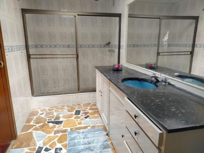 Casa de 4 alcobas en venta en Los Cedros, Bogotá, 405 m² · foto 11 de 24