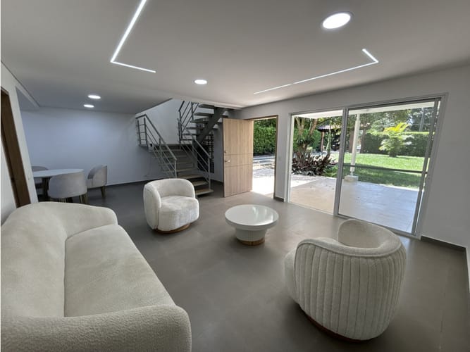 Casa de 5 alcobas en venta en Las Mercedes, Jamundí, 273 m² · foto 6 de 24