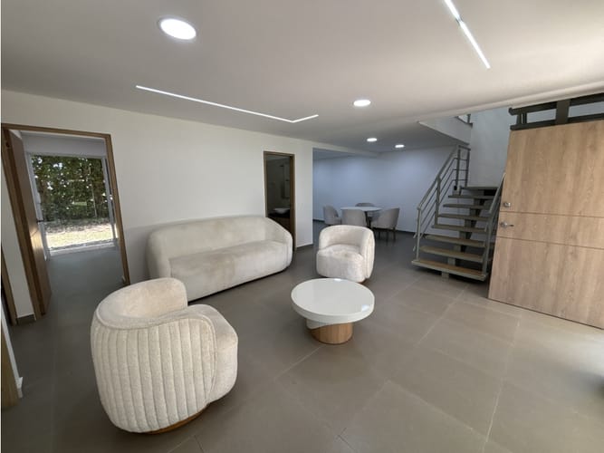 Casa de 5 alcobas en venta en Las Mercedes, Jamundí, 273 m² · foto 7 de 24