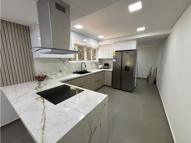Casa de 5 alcobas en venta en Las Mercedes, Jamundí, 273 m² · foto 8 de 24