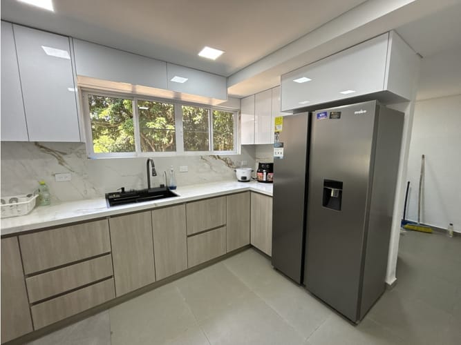 Casa de 5 alcobas en venta en Las Mercedes, Jamundí, 273 m² · foto 9 de 24