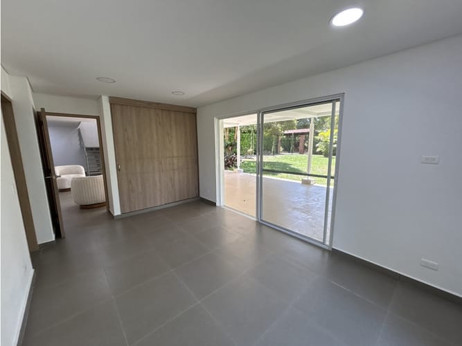 Casa de 5 alcobas en venta en Las Mercedes, Jamundí, 273 m² · foto 12 de 24