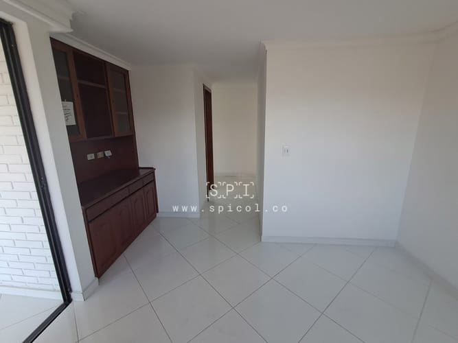 Apartamento de 3 alcobas en venta en La Aguacatala, Medellín, 155 m² · foto 6 de 16