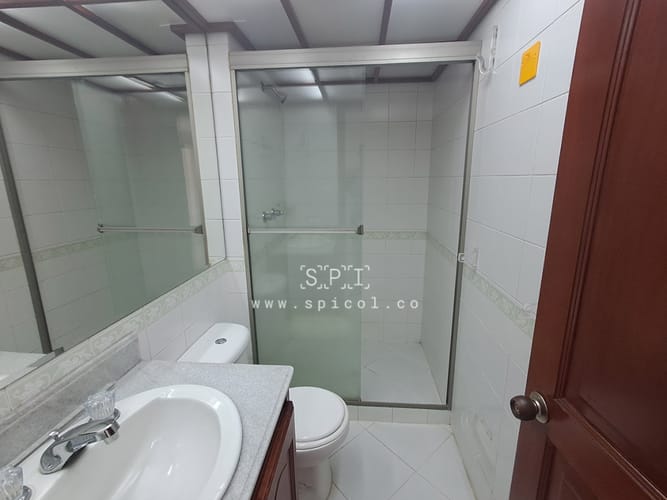 Apartamento de 3 alcobas en venta en La Aguacatala, Medellín, 155 m² · foto 7 de 16