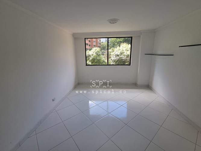 Apartamento de 3 alcobas en venta en La Aguacatala, Medellín, 155 m² · foto 8 de 16