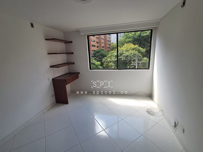 Apartamento de 3 alcobas en venta en La Aguacatala, Medellín, 155 m² · foto 9 de 16