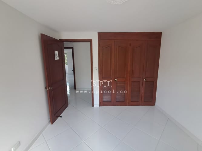 Apartamento de 3 alcobas en venta en La Aguacatala, Medellín, 155 m² · foto 10 de 16