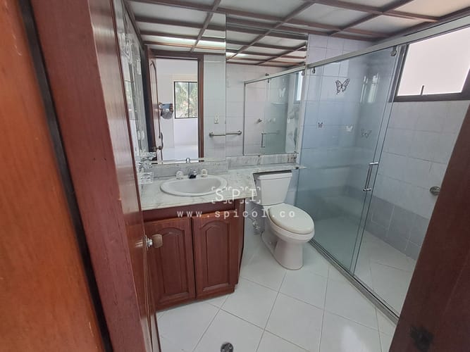 Apartamento de 3 alcobas en venta en La Aguacatala, Medellín, 155 m² · foto 14 de 16
