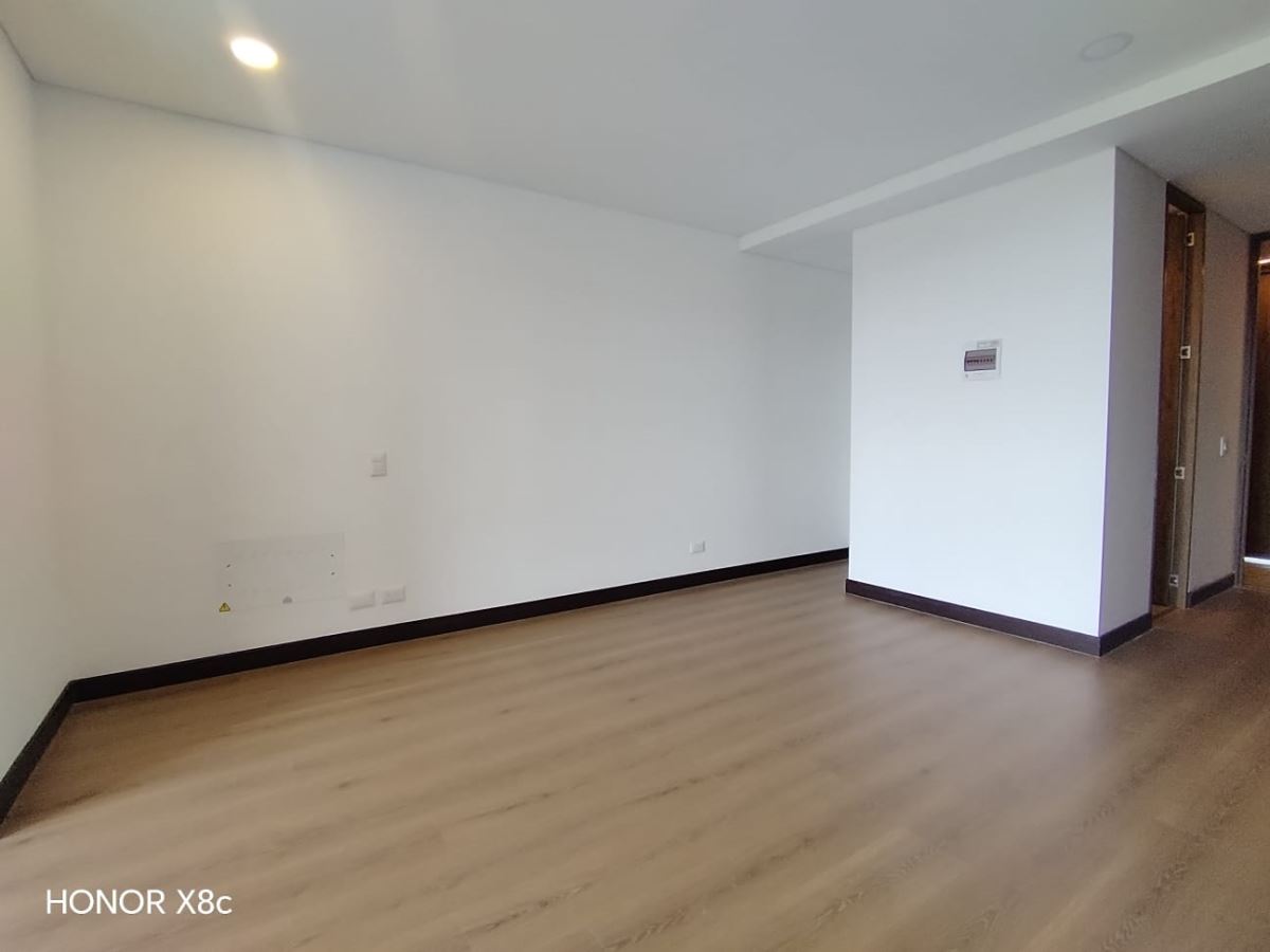 Apartamento en venta en El Contador, Bogotá · foto 7 de 24