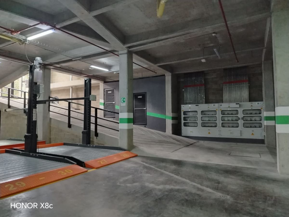 Apartamento en venta en El Contador, Bogotá · foto 10 de 24