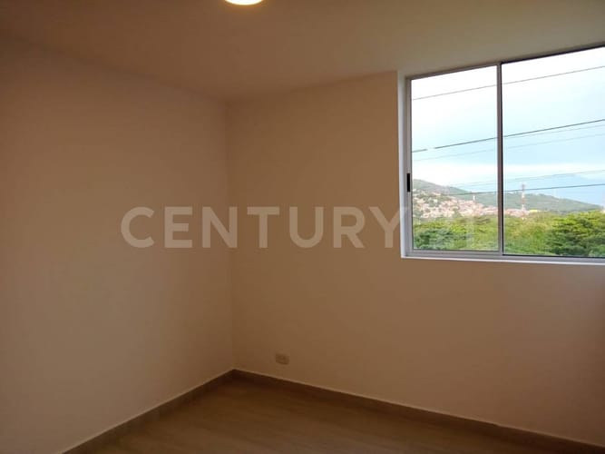 Apartamento de 2 alcobas en venta en Guabinas, Yumbo, 53 m² · foto 9 de 23