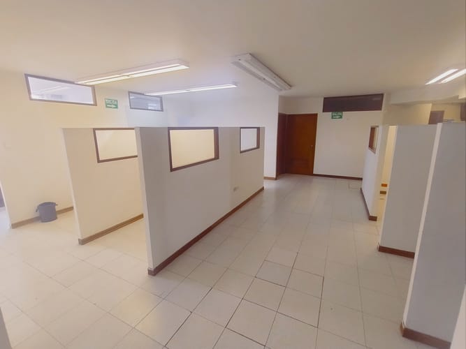 Oficina en arriendo en La Merced, Cali, 416 m² · foto 6 de 23