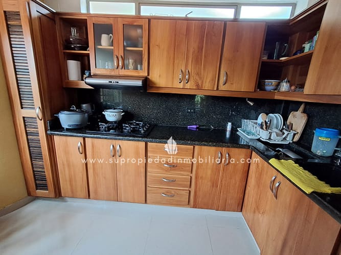Casa de 5 alcobas en venta en Las Antillas, Envigado, 375 m² · foto 5 de 24