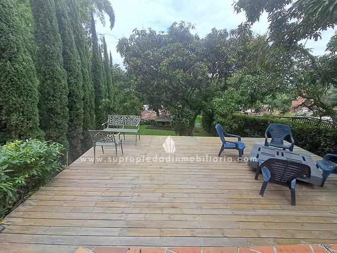 Casa de 5 alcobas en venta en Las Antillas, Envigado, 375 m² · foto 10 de 24