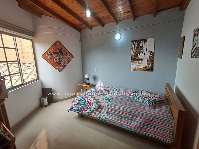 Casa de 5 alcobas en venta en Las Antillas, Envigado, 375 m² · foto 22 de 24