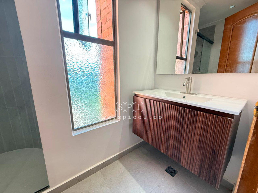 Apartamento en arriendo en Los Balsos, Medellín · foto 9 de 24