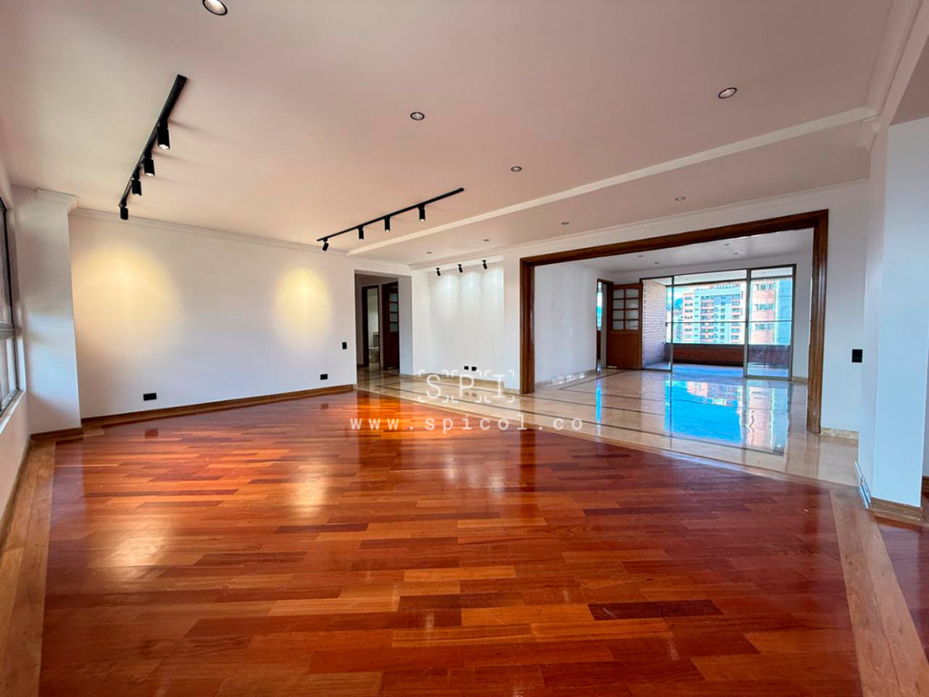 Apartamento en arriendo en Los Balsos, Medellín · foto 12 de 24