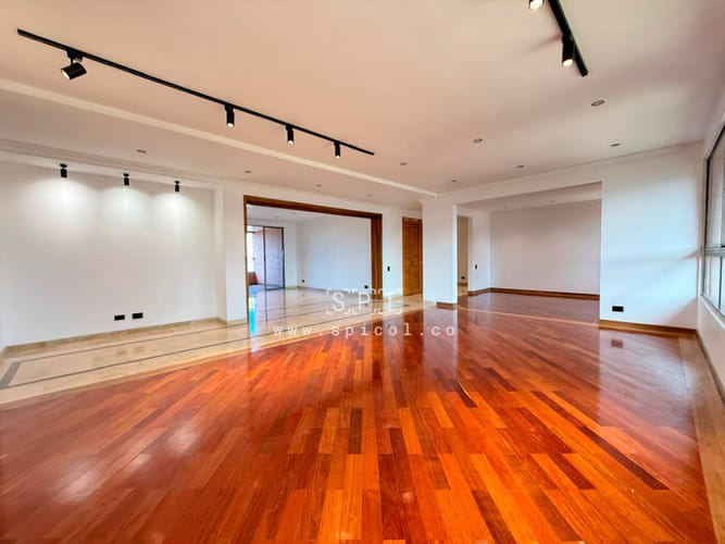 Apartamento en arriendo en Los Balsos, Medellín · foto 18 de 24