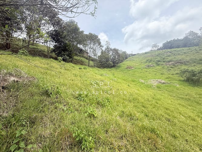 Lote en venta en Loma Del Escobero, Envigado, 2575 m² · foto 9 de 19