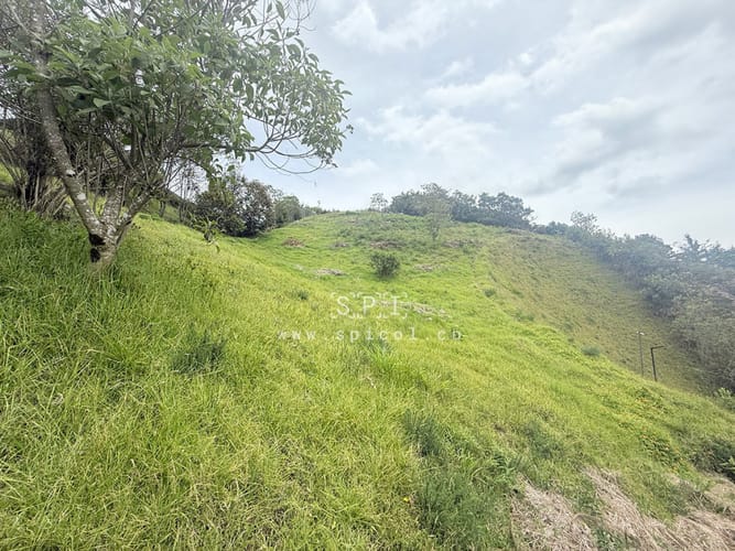 Lote en venta en Loma Del Escobero, Envigado, 2575 m² · foto 13 de 19