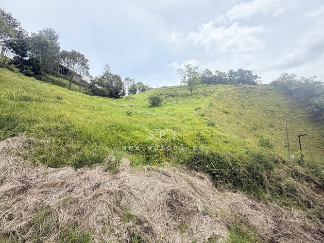 Lote en venta en Loma Del Escobero, Envigado, 2575 m² · foto 17 de 19