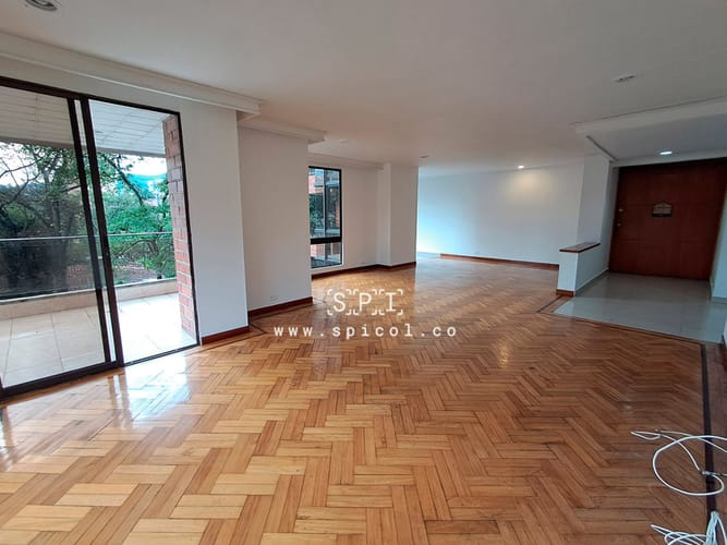Apartamento de 3 alcobas en venta en Alejandría, Medellín, 200 m² · foto 4 de 24