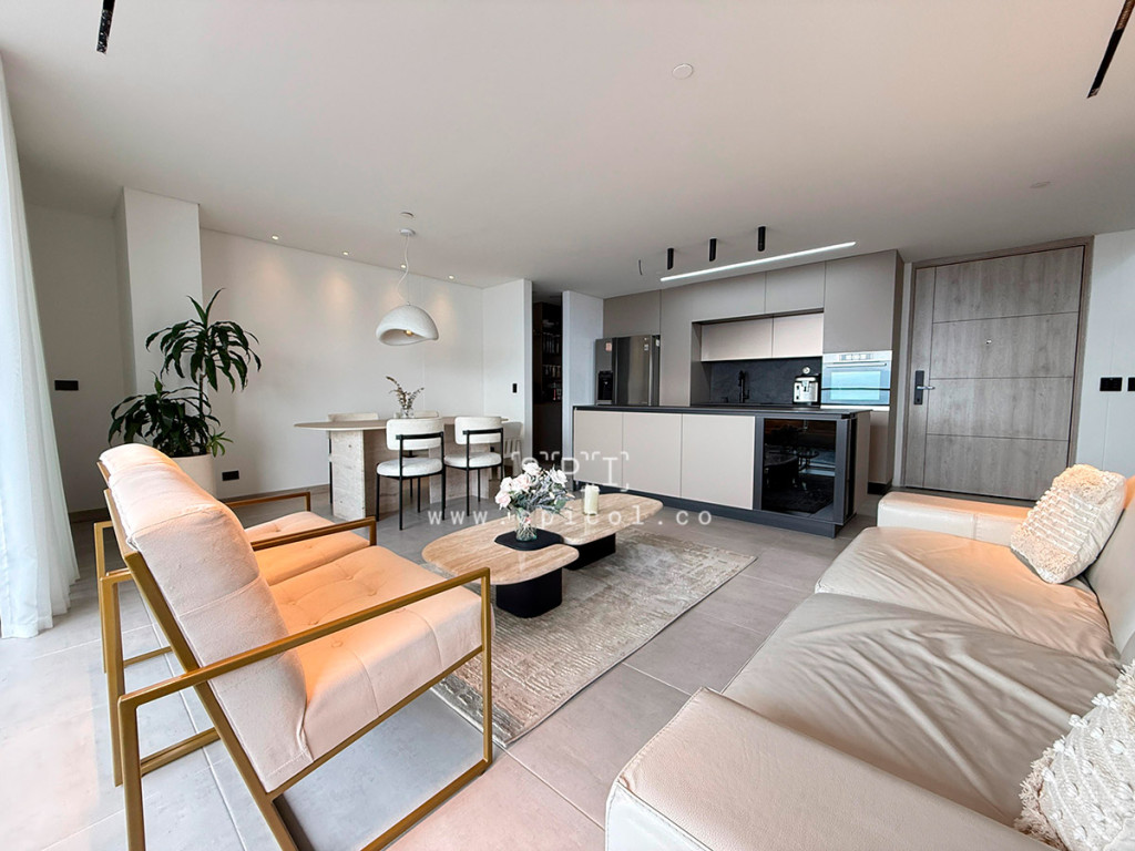 Apartamento en venta en La Inmaculada, Envigado · foto 2 de 21