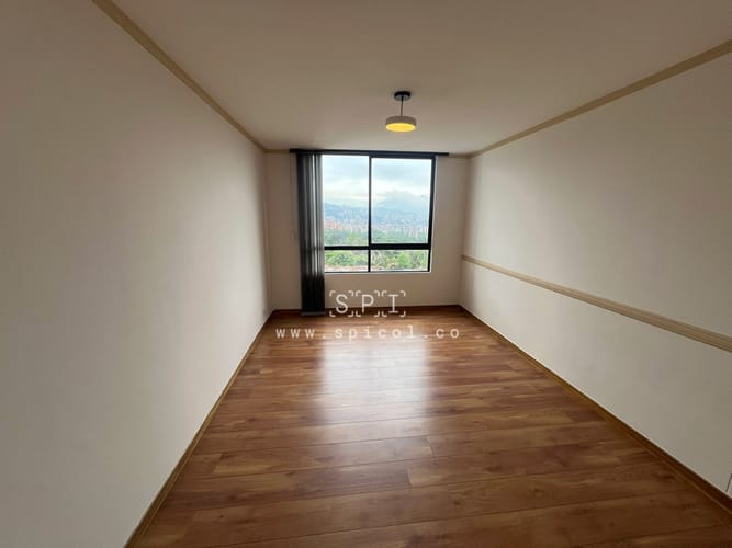 Apartamento de 3 alcobas en arriendo en Los Balsos, Medellín, 145 m² · foto 10 de 24