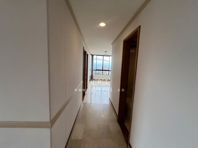 Apartamento de 3 alcobas en arriendo en Los Balsos, Medellín, 145 m² · foto 12 de 24