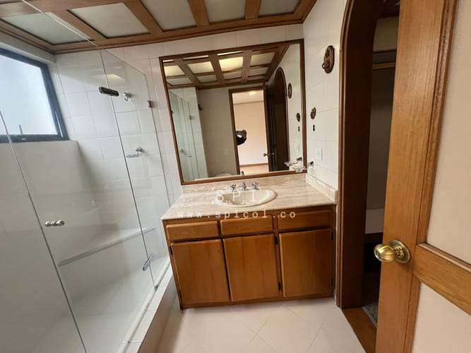 Apartamento de 3 alcobas en arriendo en Los Balsos, Medellín, 145 m² · foto 23 de 24