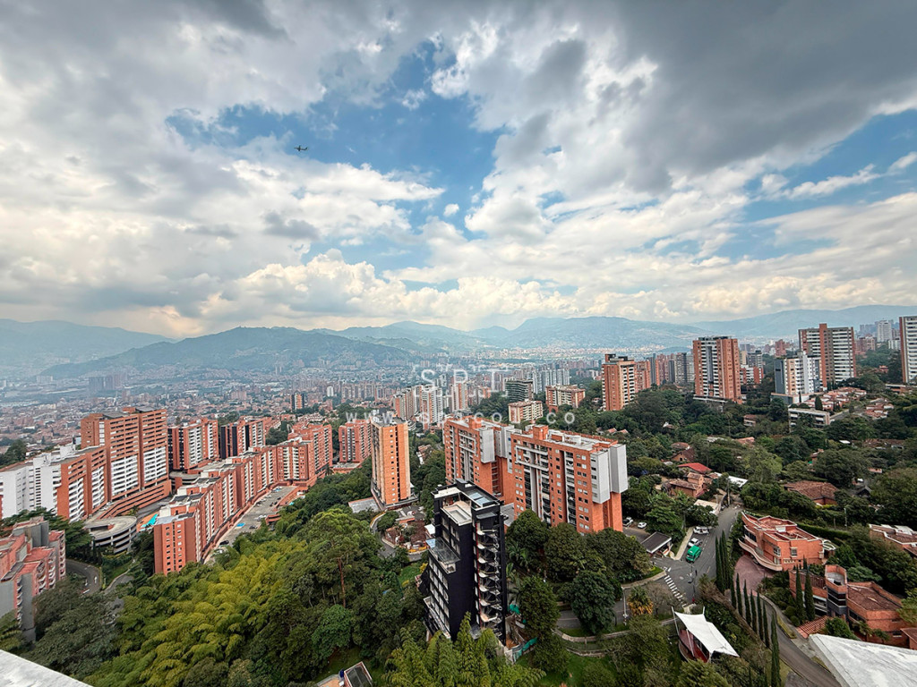 Apartamento en venta en La Inmaculada, Envigado · foto 18 de 21