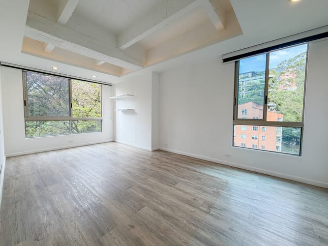 Apartamento de 2 alcobas en venta en Las Lomas, Medellín, 84 m² · foto 5 de 12