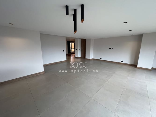 Apartamento de 3 alcobas en arriendo en La Florida, Medellín, 185 m² · foto 8 de 24