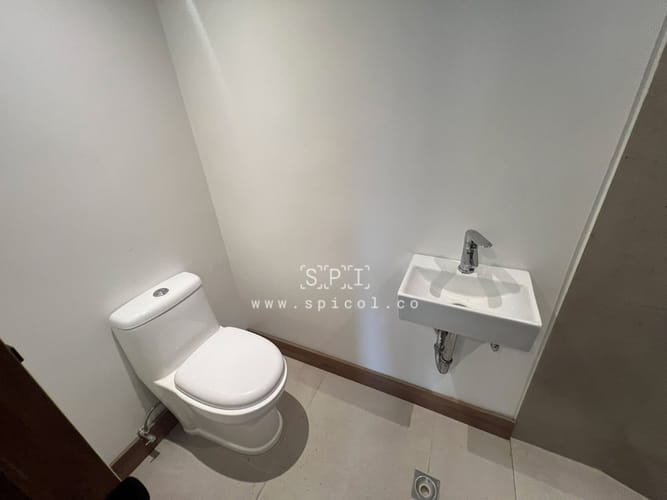 Apartamento de 3 alcobas en arriendo en La Florida, Medellín, 185 m² · foto 24 de 24
