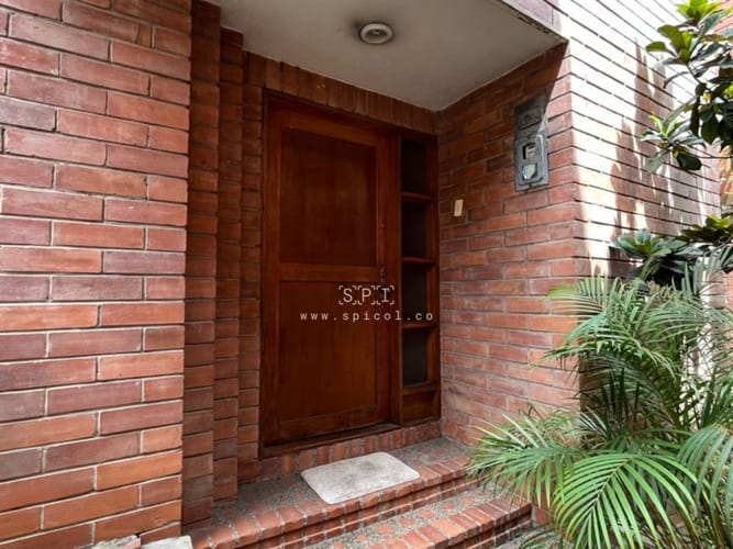 Casa de 4 alcobas en venta en La Florida, Medellín, 241 m² · foto 16 de 18
