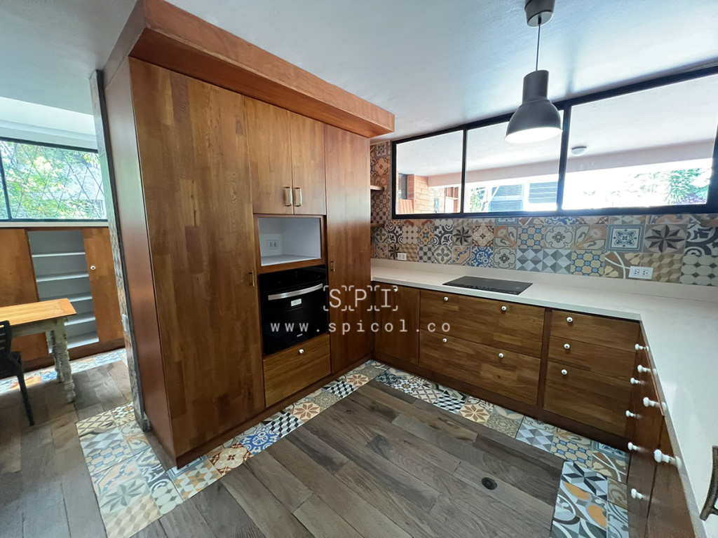 Casa en arriendo en El Poblado, Medellín · foto 6 de 24