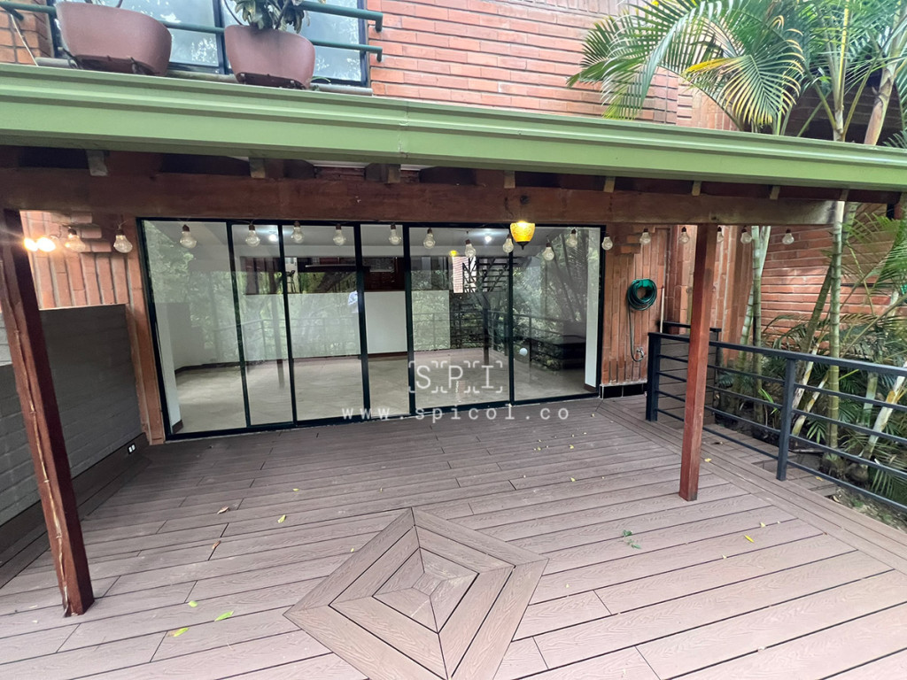 Casa en arriendo en El Poblado, Medellín · foto 7 de 24