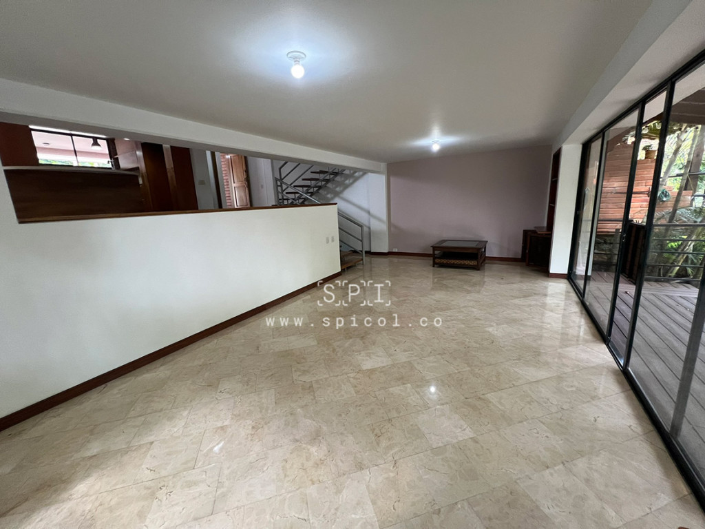 Casa en arriendo en El Poblado, Medellín · foto 10 de 24