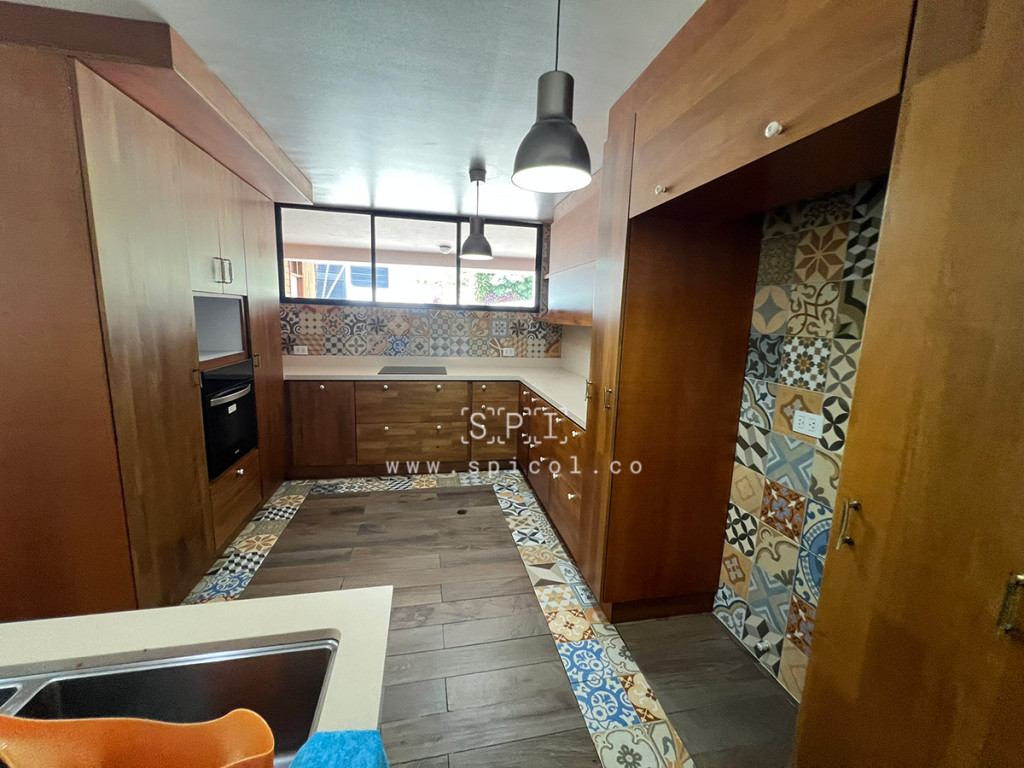 Casa en arriendo en El Poblado, Medellín · foto 12 de 24