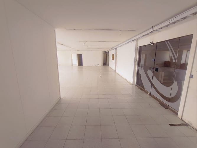 Oficina en arriendo en San Pedro, Cali, 504 m² · foto 11 de 24
