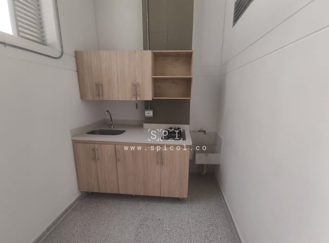 Bodega en arriendo en Belén San Bernardo, Medellín, 185 m² · foto 4 de 11